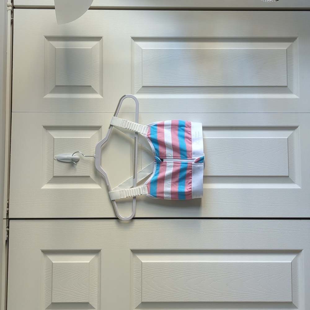 Tomboy x compression sports bra